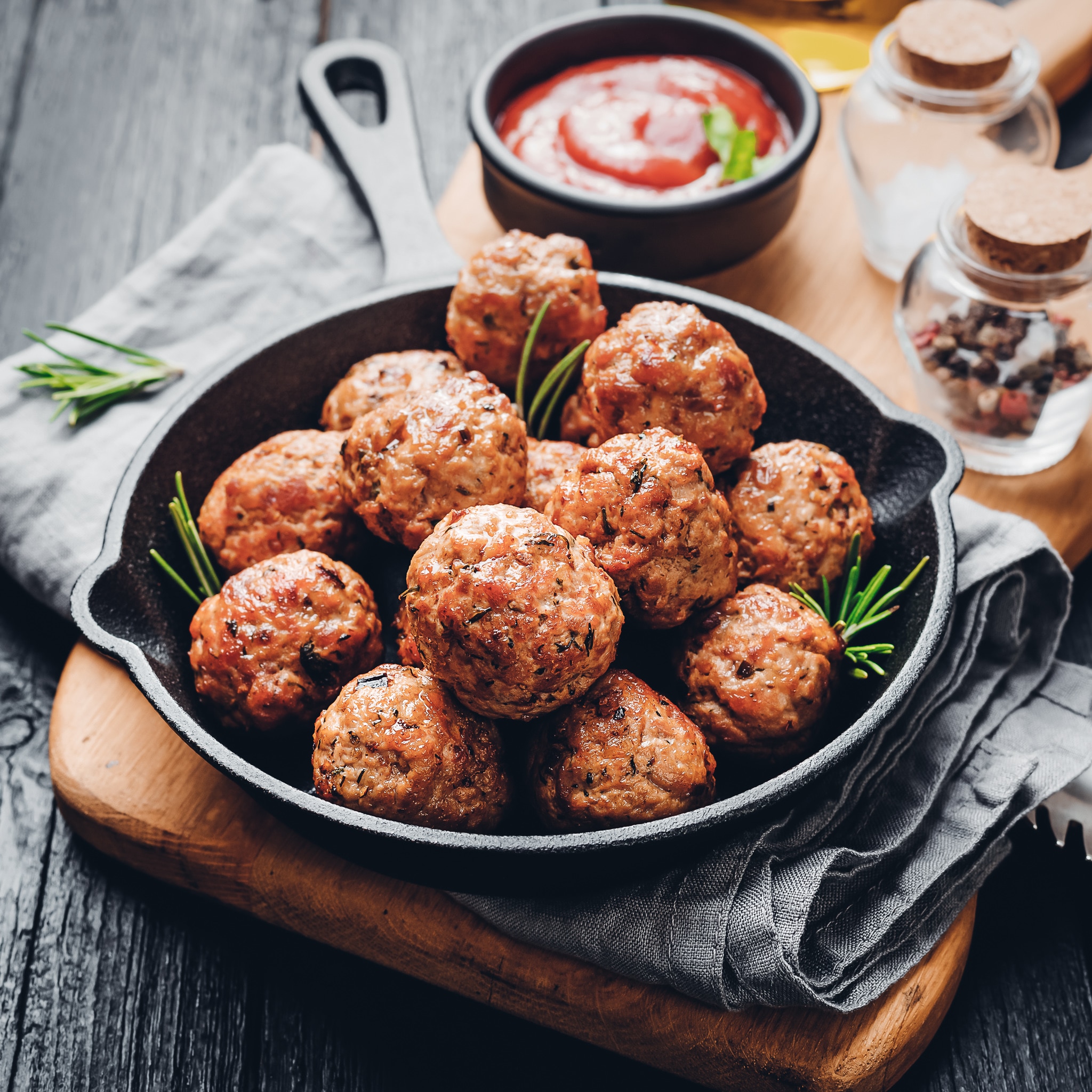 Hackfleisch-Gewürze: dieses Bild zeigt Frikadellen