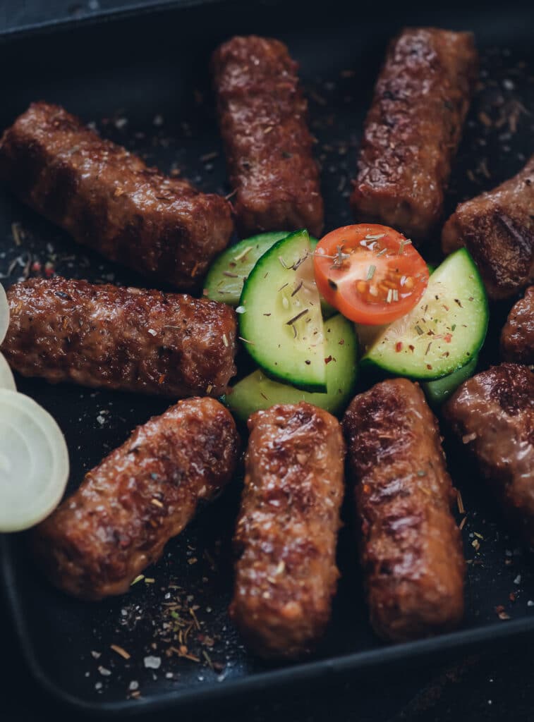 Cevapcici Gewürzsalz: dieses Bild zeigt Cevapcicis