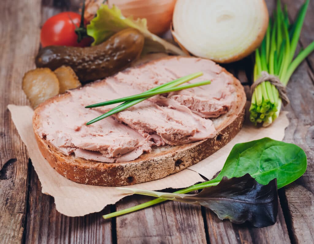 Leberwurst-Gewürze: dieses Bild zeigt ein Leberwurst Brot