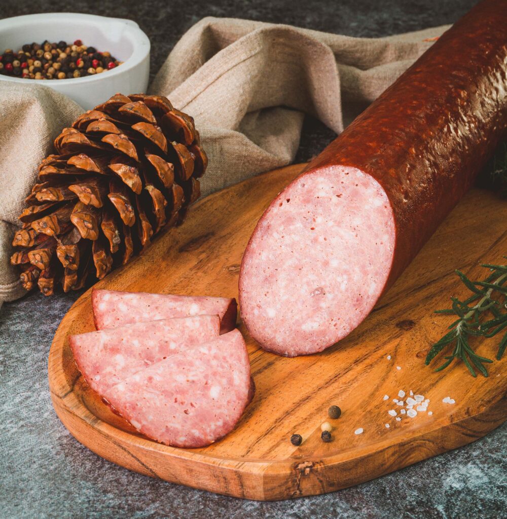 Aufgeschnittene Wild-Salami